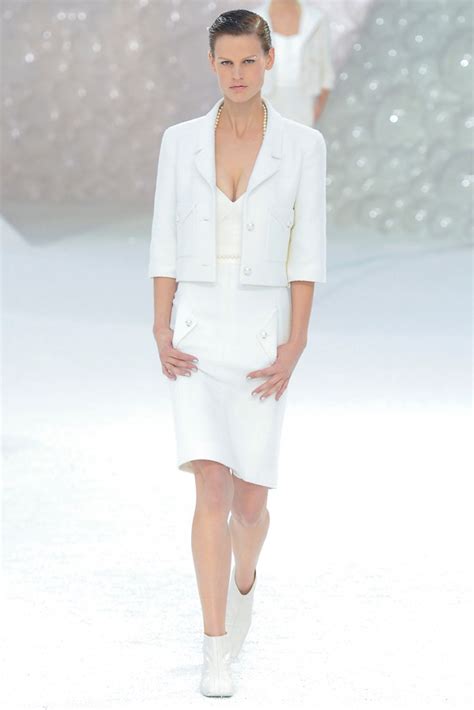 chanel spring 2012 wallet|chanel dresses 2012.